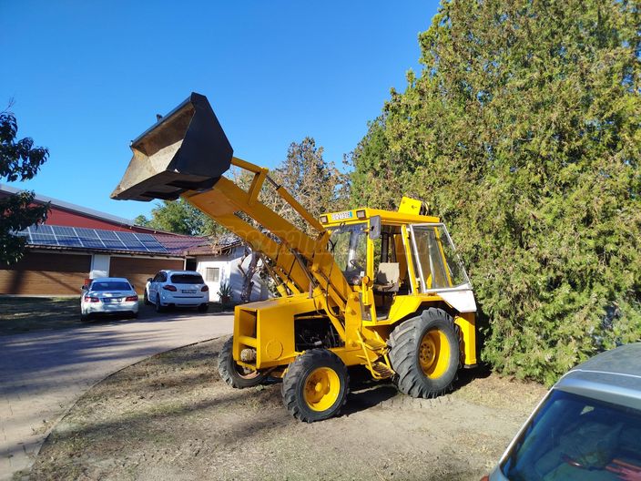 JCB 3cx/3D 24 éve tulajdonunkban