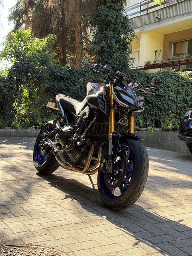 YAMAHA MT-09