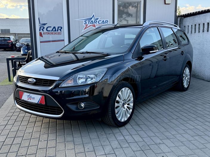 FORD FOCUS 1.8 FFV Titanium