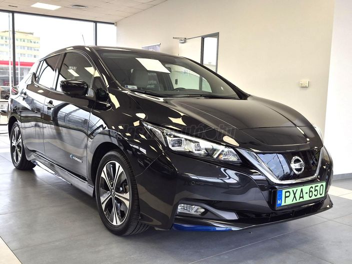 NISSAN LEAF Tekna 40kWh (Automata)