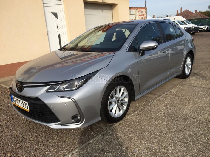 TOYOTA COROLLA Sedan 1.5 Comfort Tech
