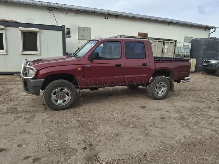 TOYOTA HILUX 2.4 TD 4x4 Double Cab
