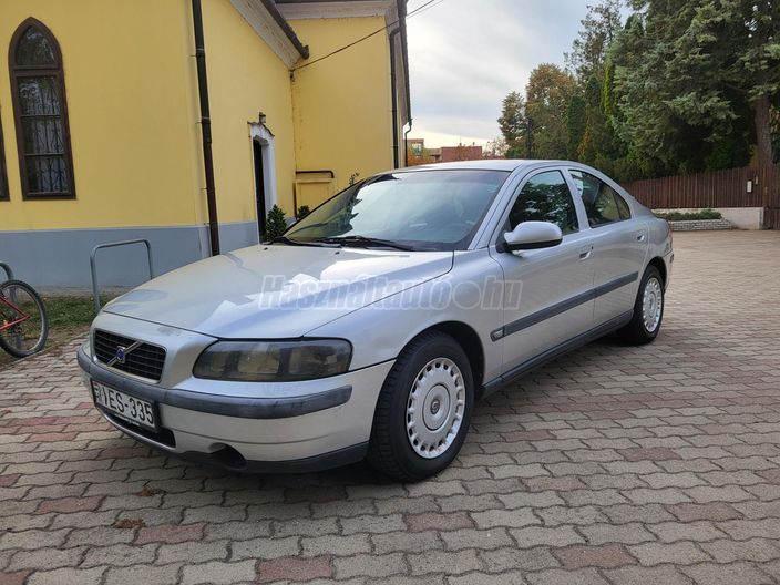 VOLVO S60 2.4