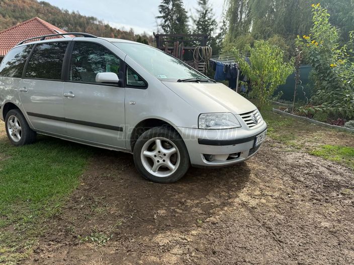 VOLKSWAGEN SHARAN 1.9 PD TDI Trendline Tiptronic ic