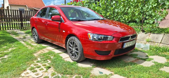 MITSUBISHI LANCER 1.8 Intense