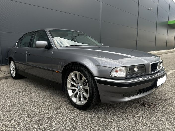 BMW 750 750i (Automata)