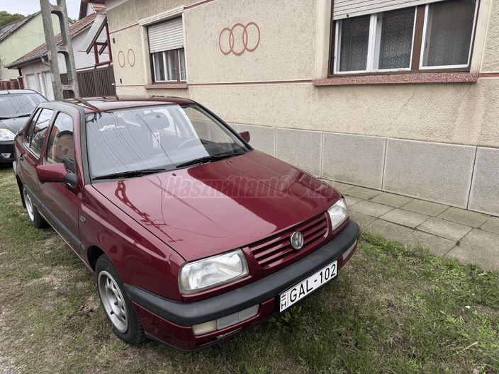 VOLKSWAGEN VENTO 1.9 TD CL