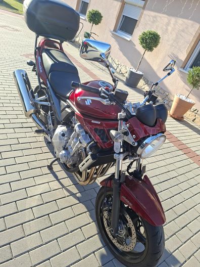 SUZUKI GSF 650