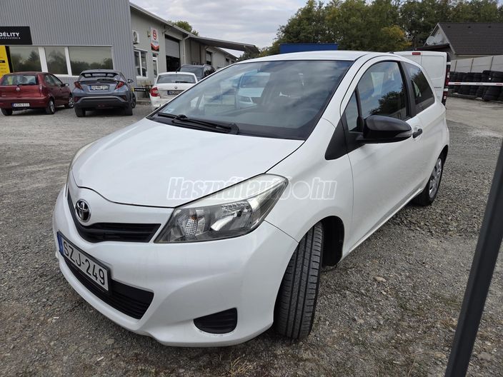 TOYOTA YARIS 1.0 ECO