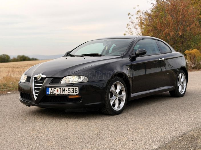ALFA ROMEO GT 1.9 JTD 16V Distinctive