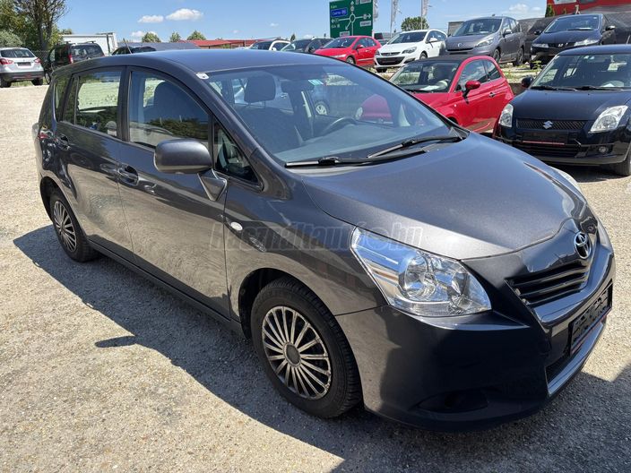 TOYOTA VERSO 1.6 Sol