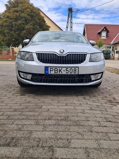 SKODA OCTAVIA 1.6 CR TDI Ambition DSG