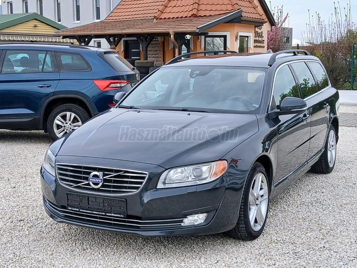 VOLVO V70 2.0 D [D4] Dynamic Edition Summum Geartronic