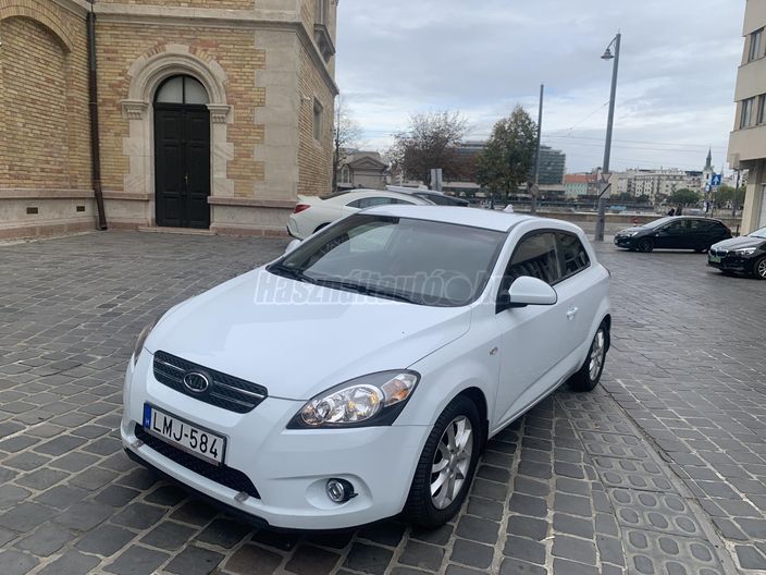 KIA PRO CEE'D 1.4 EX