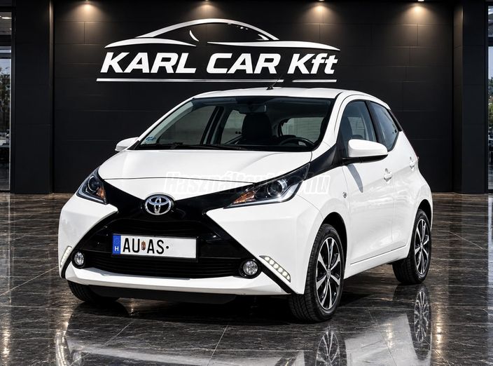 TOYOTA AYGO 1.0 x-play