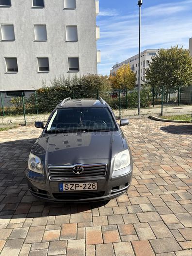 TOYOTA AVENSIS Wagon 1.8 Sol Technic