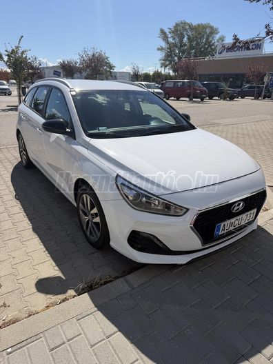 HYUNDAI I30 Fastback 1.6 CRDI HP Trend DCT