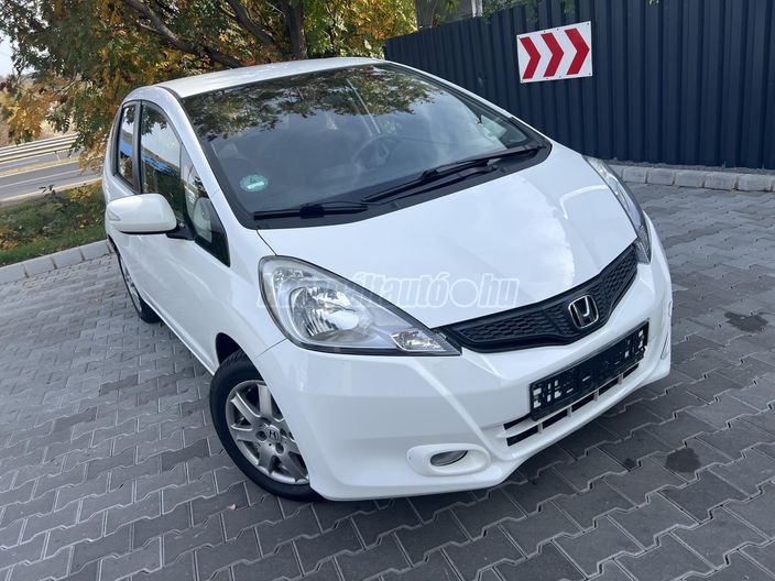 HONDA JAZZ 1.4 Executive CVT
