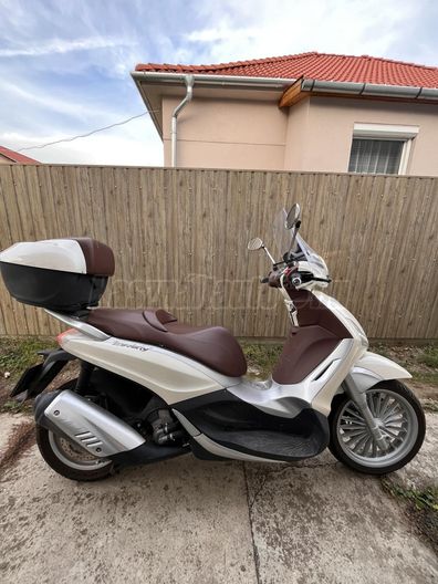 PIAGGIO BEVERLY 300