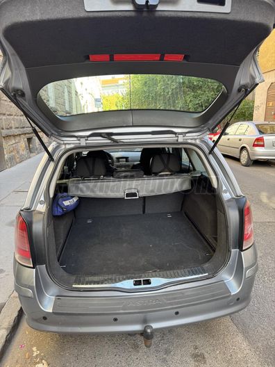 OPEL ASTRA H 1.7 CDTI Essentia