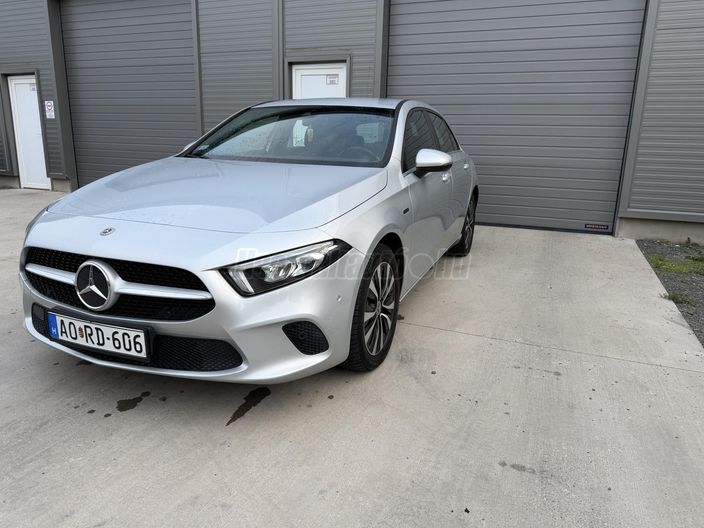 MERCEDES-BENZ A 250 e EQ Power Style 8G-DCT