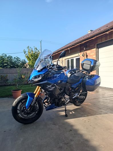 BMW F 900 XR