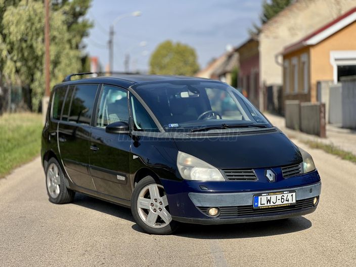 RENAULT ESPACE Grand 2.2 dCi Privilege