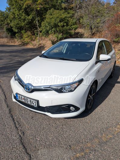 TOYOTA AURIS 1.8 HSD Active MY17 Tempomat (Automata)