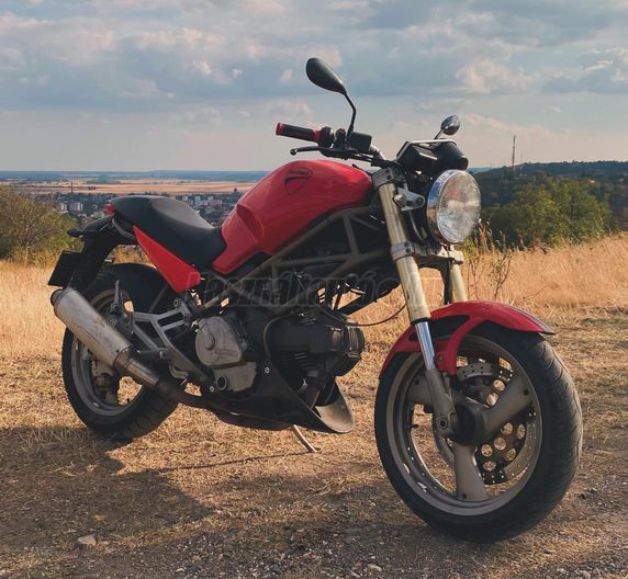 DUCATI MONSTER 600