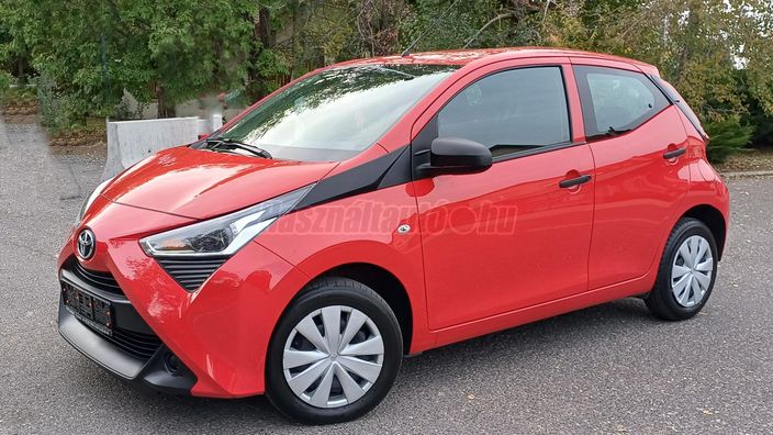 TOYOTA AYGO 1.0 x-cite II cool&safe + smart x-shift