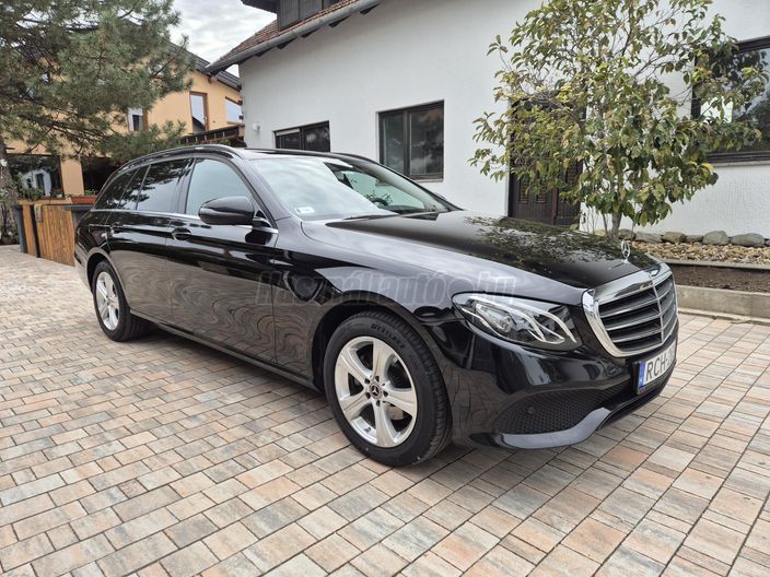 MERCEDES-BENZ E 200 d T 9G-TRONIC