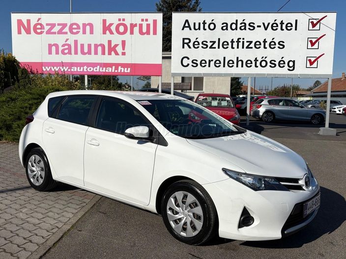 TOYOTA AURIS 1.33 COOL