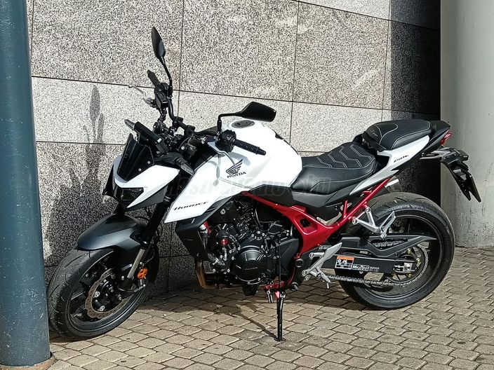 HONDA CB 750 HORNET