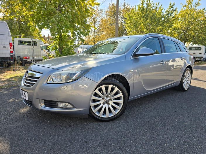 OPEL INSIGNIA Sports Tourer 1.8 Edition
