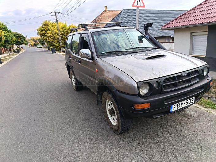 FORD MAVERICK 2.7 TD GLX [7 személy]
