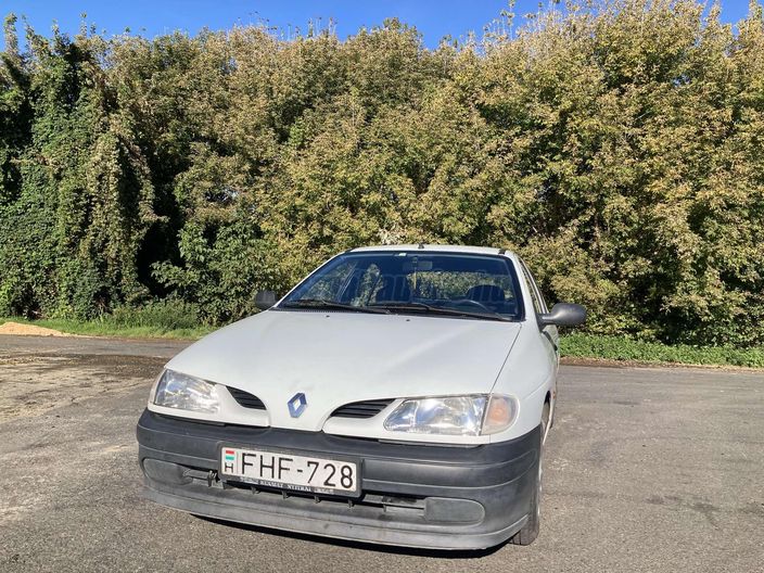 RENAULT MEGANE 1.4 RL