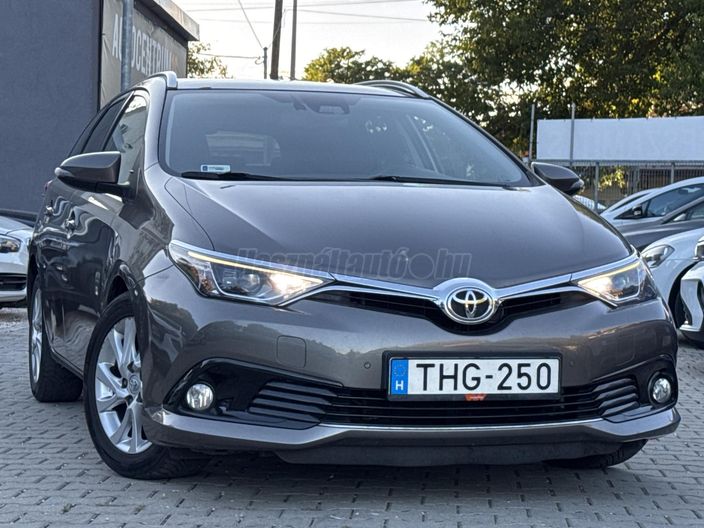 TOYOTA AURIS Touring Sports 1.4 D-4D Active MY17