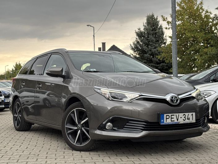 TOYOTA AURIS Touring Sports 1.2T Executive MY17 Prestige