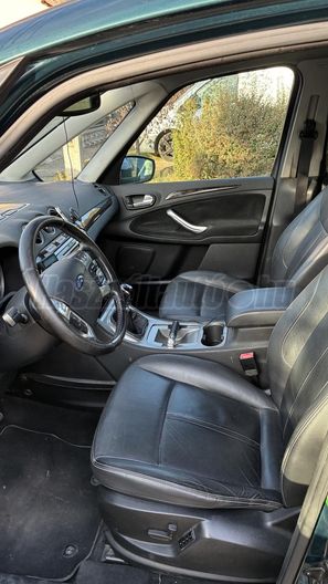 FORD GALAXY 2.0 TDCi Ghia [7 személy]