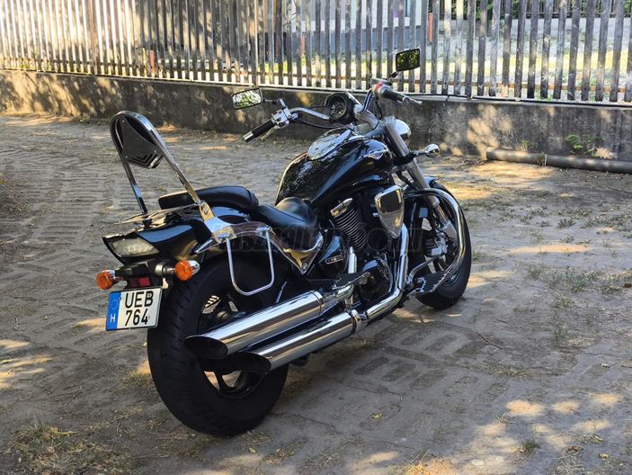 SUZUKI VZ 800 (INTRUDER)