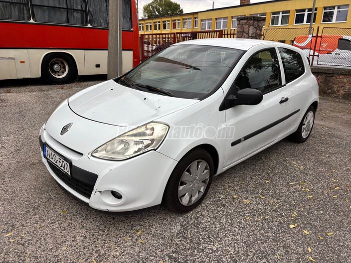 RENAULT CLIO III 1.5 dCi Société