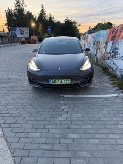 TESLA MODEL 3 Standard Range Plus Aut