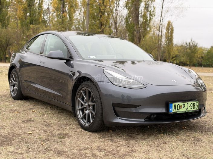 TESLA MODEL 3 RWD (Automata)