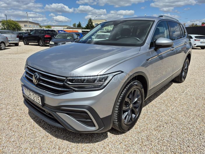VOLKSWAGEN TIGUAN ALLSPACE 2.0 TDI Life DSG [7személy]