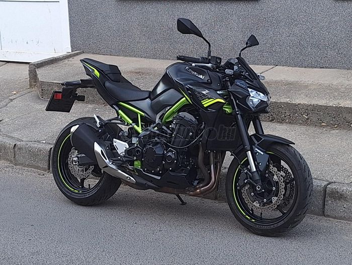 KAWASAKI Z 900
