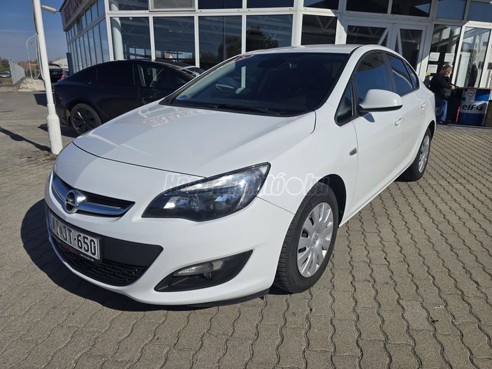 OPEL ASTRA J Sedan 1.4 T Enjoy EURO6