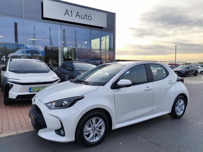 TOYOTA YARIS Van 1.5 Hybrid Comfort e-CVT