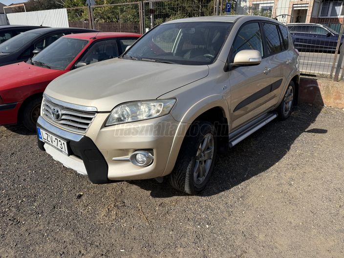 TOYOTA RAV 4 Rav4 2.2 D-4D Executive Navi