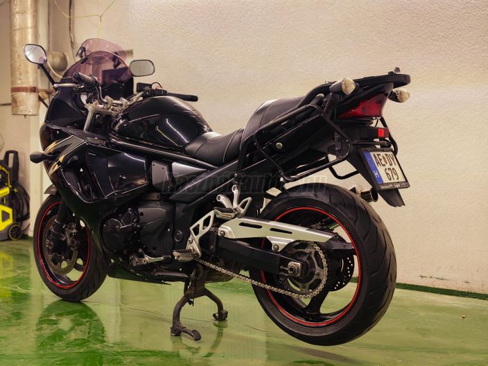 SUZUKI GSX 1250