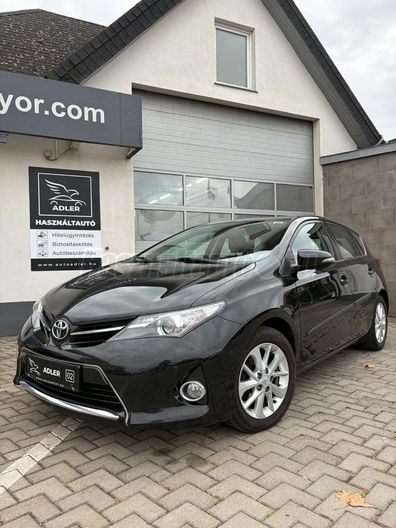 TOYOTA AURIS 1.6 Style